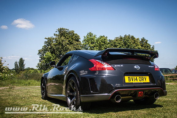 A Black Nissan 370z Nismo Edition
