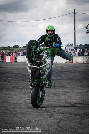 Lee Bowers - Kawasaki Ninja Stunt Bike