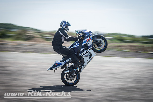 Suzuki GSXR 1000 Wheelie