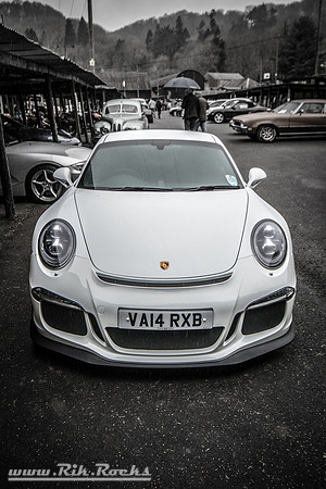 White Porsche 911 GT3 in the Paddock at Shelsley Walsh Hill Climb VA14RXB