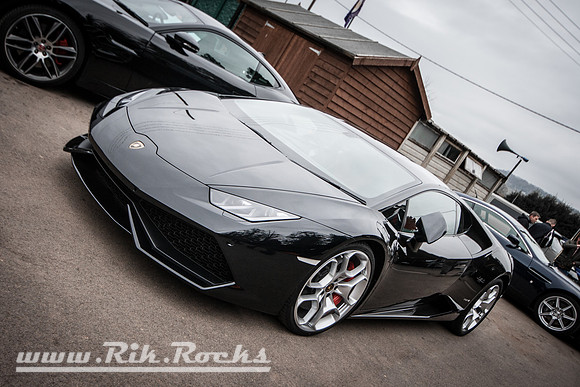 Black Lamborghini Huracan