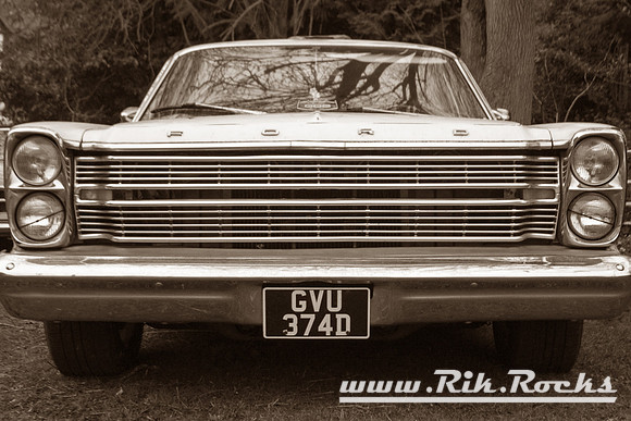 Ford Galaxie Country Sedan Wagon GVU374D